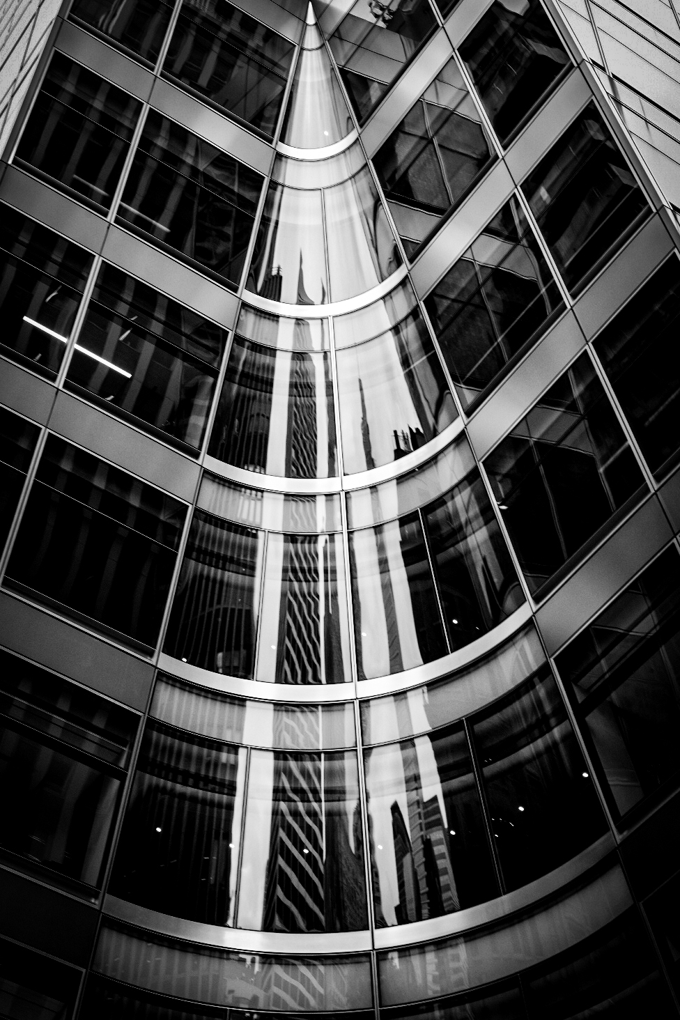 Infinite mirrored transition